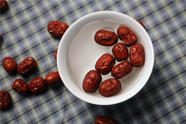 红枣胃不好可以吃吗 红枣养胃吗 红枣胃不好可以吃吗 红枣养胃吗