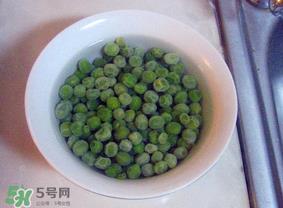 豌豆要焯水吗?豌豆焯水几分钟? 豌豆要焯水吗?豌豆焯水几分钟?