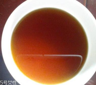 芝麻油和花生油的区别 用法不同 芝麻油和花生油的区别 用法不同