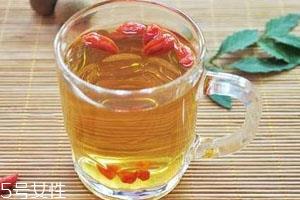 石斛可以和枸杞一起泡水喝吗 可以放心饮用 石斛可以和枸杞一起泡水喝吗 可以放心饮用