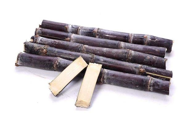 甘蔗断面出现的红色丝状物代表什么 甘蔗有红色丝还能吃吗 甘蔗断面出现的红色丝状物代表什么 甘蔗有红色丝还能吃吗