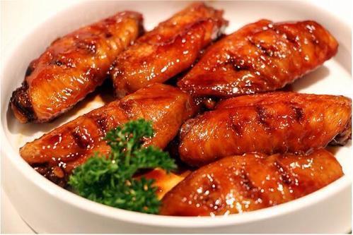 糖醋鸡翅的做法 糖醋鸡翅怎么做好吃 糖醋鸡翅的做法 糖醋鸡翅怎么做好吃
