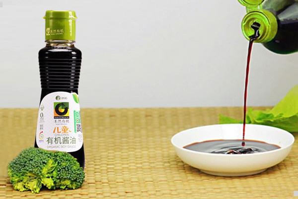 酱油有沉淀物能吃吗 酱油有什么营养价值 酱油有沉淀物能吃吗 酱油有什么营养价值