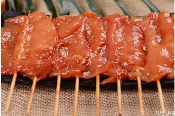里脊肉是什么肉呢 里脊肉有什么营养价值呢 里脊肉是什么肉呢 里脊肉有什么营养价值呢