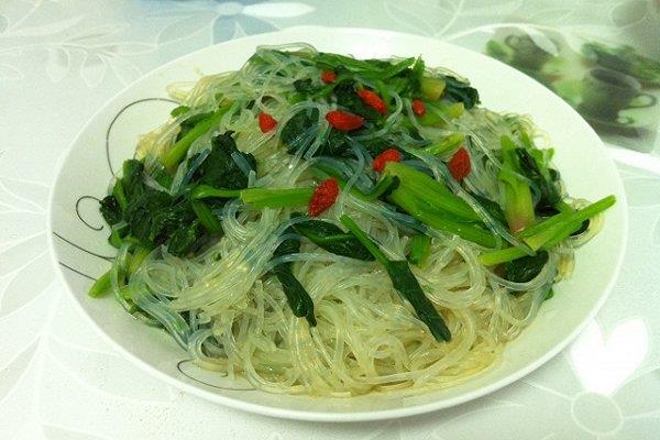 菠菜怎么凉拌好吃 凉拌菠菜汁怎么调 菠菜怎么凉拌好吃 凉拌菠菜汁怎么调