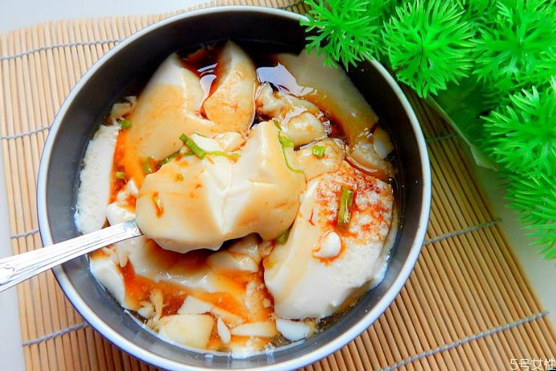 咸豆腐脑加什么调料 豆腐脑卤汁配方 咸豆腐脑加什么调料 豆腐脑卤汁配方