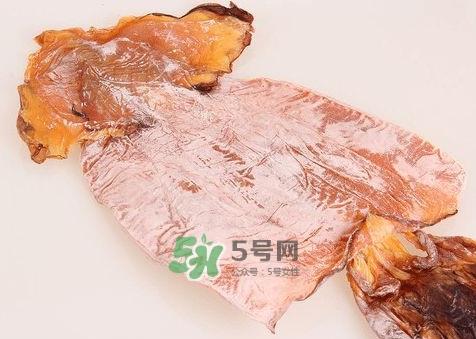 鱿鱼干可以煲汤吗?鱿鱼干可以炖汤吗 鱿鱼干可以煲汤吗?鱿鱼干可以炖汤吗