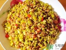 酸豆角可以生吃吗?酸豆角生吃有害吗? 酸豆角可以生吃吗?酸豆角生吃有害吗?