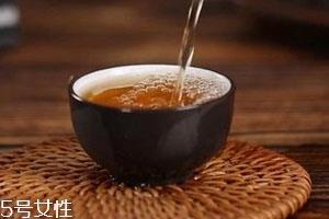 茶饼可以放多久 没有变质就行 茶饼可以放多久 没有变质就行