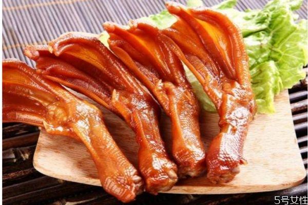 卤鸭掌的正宗做法 卤鸭掌怎么做好吃 卤鸭掌的正宗做法 卤鸭掌怎么做好吃