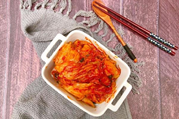 辣白菜为什么要放苹果和梨 辣白菜的酱料可以反复用吗 辣白菜为什么要放苹果和梨 辣白菜的酱料可以反复用吗