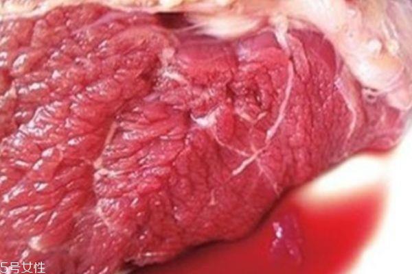 怎么看牛肉新不新鲜 挑牛肉小窍门 怎么看牛肉新不新鲜 挑牛肉小窍门