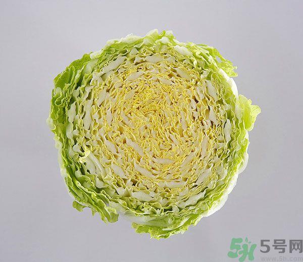 包菜外面烂了还能吃吗?包菜里面有花可以吃吗? 包菜外面烂了还能吃吗?包菜里面有花可以吃吗?