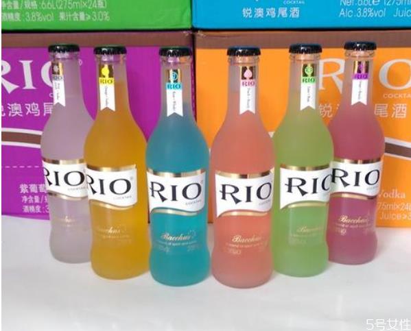 rio鸡尾酒热量 女生晚上喝rio会长胖吗 rio鸡尾酒热量 女生晚上喝rio会长胖吗