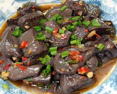 鸡血的家常做法 酸辣鸡血怎么做? 鸡血的家常做法 酸辣鸡血怎么做?