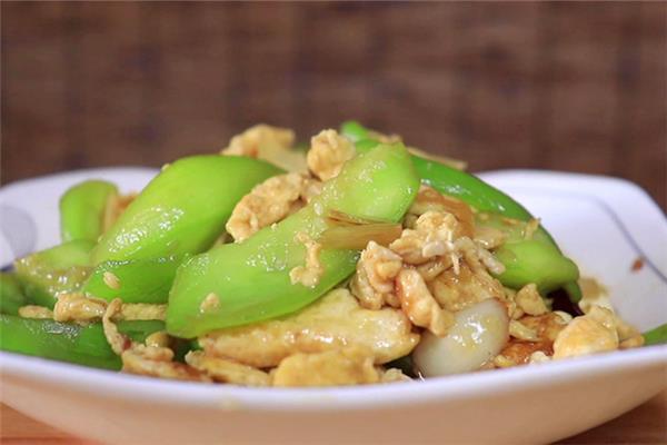 丝瓜发苦能吃吗 丝瓜发苦是什么原因 丝瓜发苦能吃吗 丝瓜发苦是什么原因