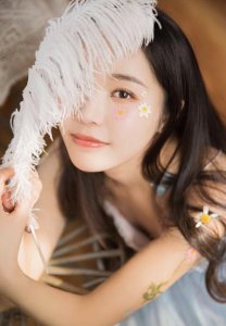 ​小说：六年前一次意外，她生下三胞胎，六年后才知对方竟是总裁
