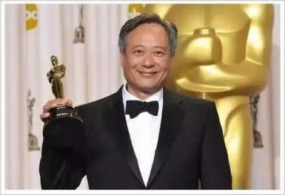 ​巩俐拒绝颁奖，张艺谋缺席晚宴，第55届金马奖为何沦为了全国笑话