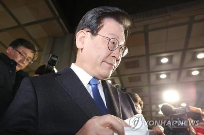 ​被讯问后李在明回应：感觉检方不是在办案，而是在搞政治