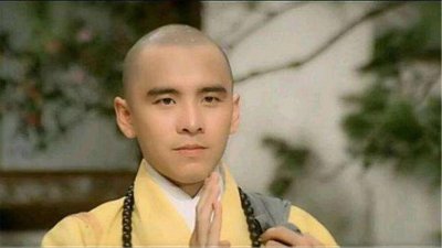 72岁“关小楼”姜大卫,22岁成香港首个亚洲影帝,如今长这样