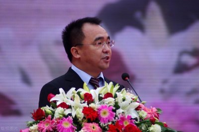 ​十年磨一剑！卓尔新主场“酋长球场”开建