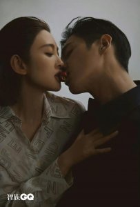 ​张若昀唐艺昕双人大片 真不拿观众当外人