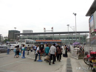 ​成都人习惯说的火车北站其实在铁路部门一直叫成都站