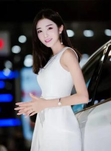 中国最美车模李凉凉