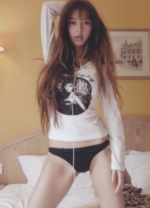 ​明星写真：杨颖早期性感内衣私房照，纯欲性感不愧香港第一代嫩模