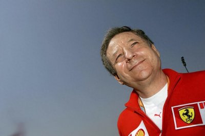​爆杨紫琼和77岁老头28日结婚，男方苦追20多年，爆出老头身份惊人