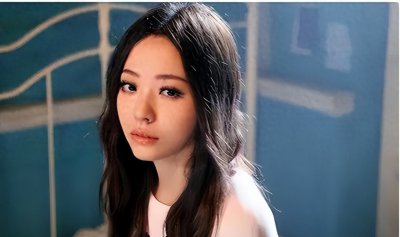 ​张靓颖：被骗财骗色15年，为其打乳钉，最后支付了6个亿的分手费