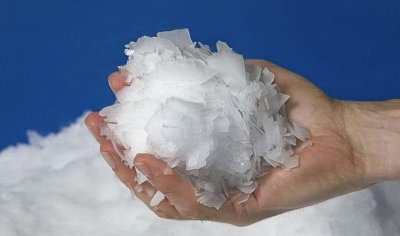 ​揭秘古代硝石制冰术：冷知识的古老智慧