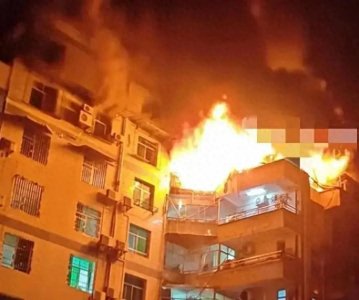​火光冲天！重庆医院爆炸警报拉响，多名伤者急需医治！
