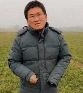 ​笑神姜涛一夜爆红，离开了一伊又换女搭档，他为何越被黑越红？