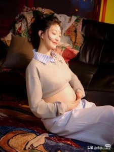 ​蹇箰瀛曟湡缇庣編鍝掟煉?/p>