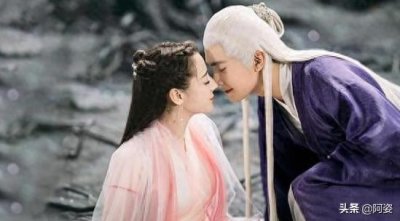 ​帝君爱上凤九是因为凤九死缠烂打，真相太扎心，帝君并非不懂爱