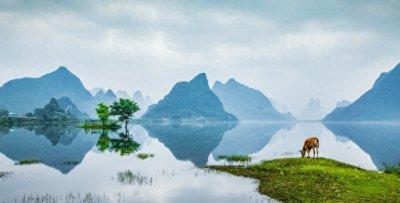 ​金山银山，不如我们的绿水青山