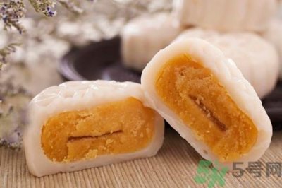 ​冰皮月饼怎么脱模?冰皮月饼脱模方法