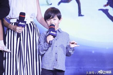 田亮晒父子旧照一家人共用一张脸 爸爸4开录田亮携儿子回归(12)